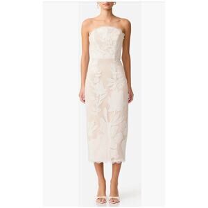 Elliatt Women's Cali Strapless Lace Midi Dress - White - Casual dresses Elliatt Women's Cali Strapless Lace Midi Dress - White - Casual dresses